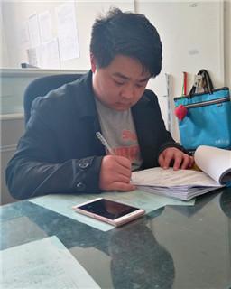 李飞2.jpg